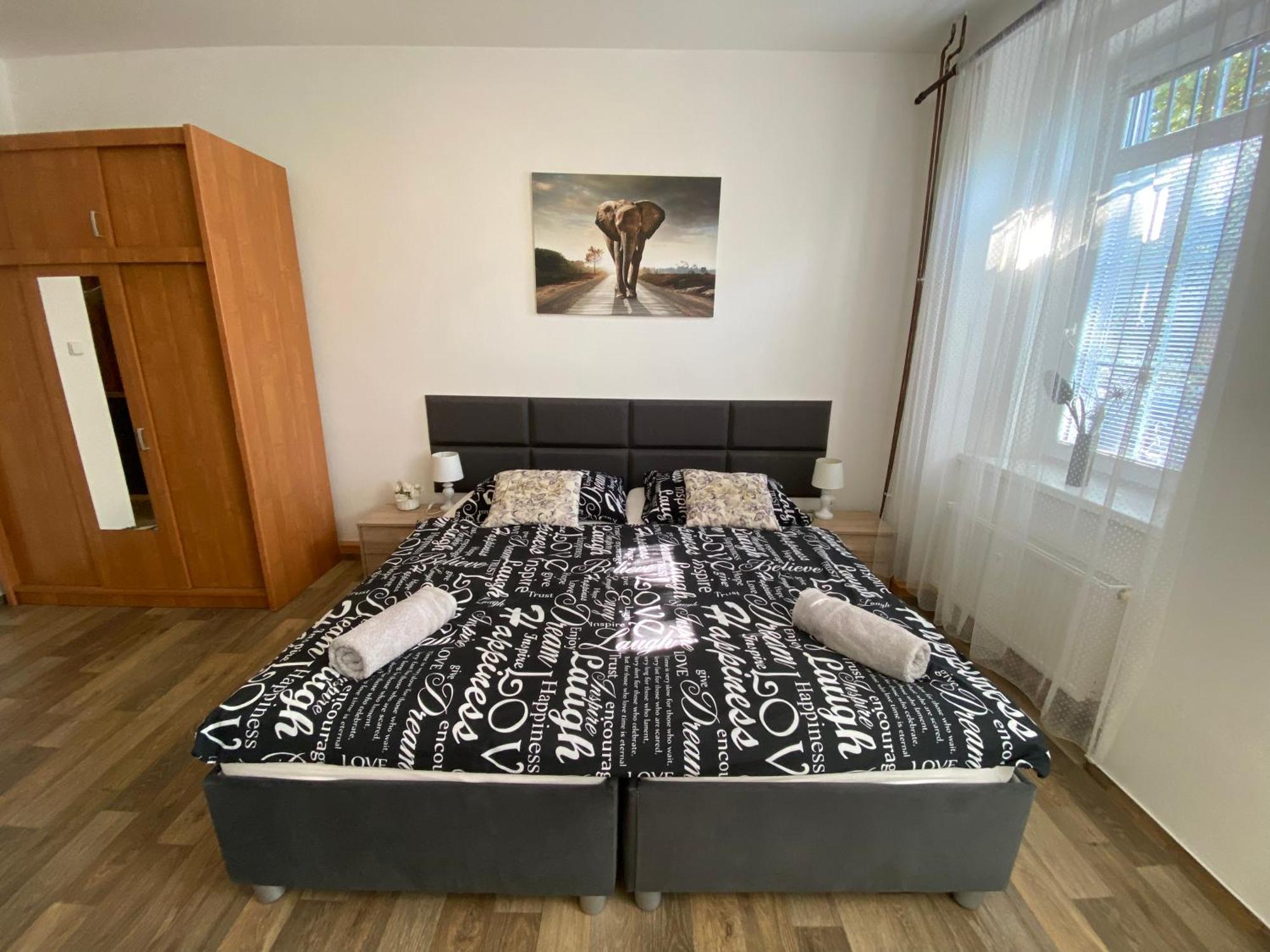 Apartmány Černý Tulipán #2 Plzeň Exteriér fotografie